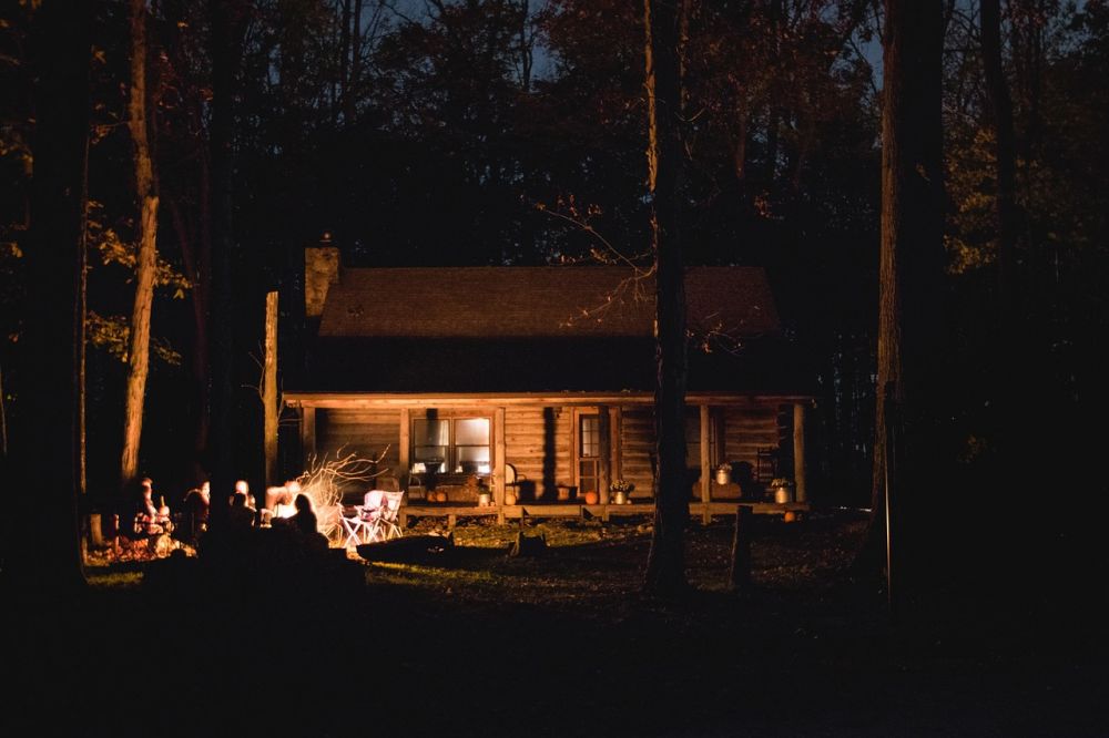 Upplev den magiska naturen i stugor i Grövelsjön